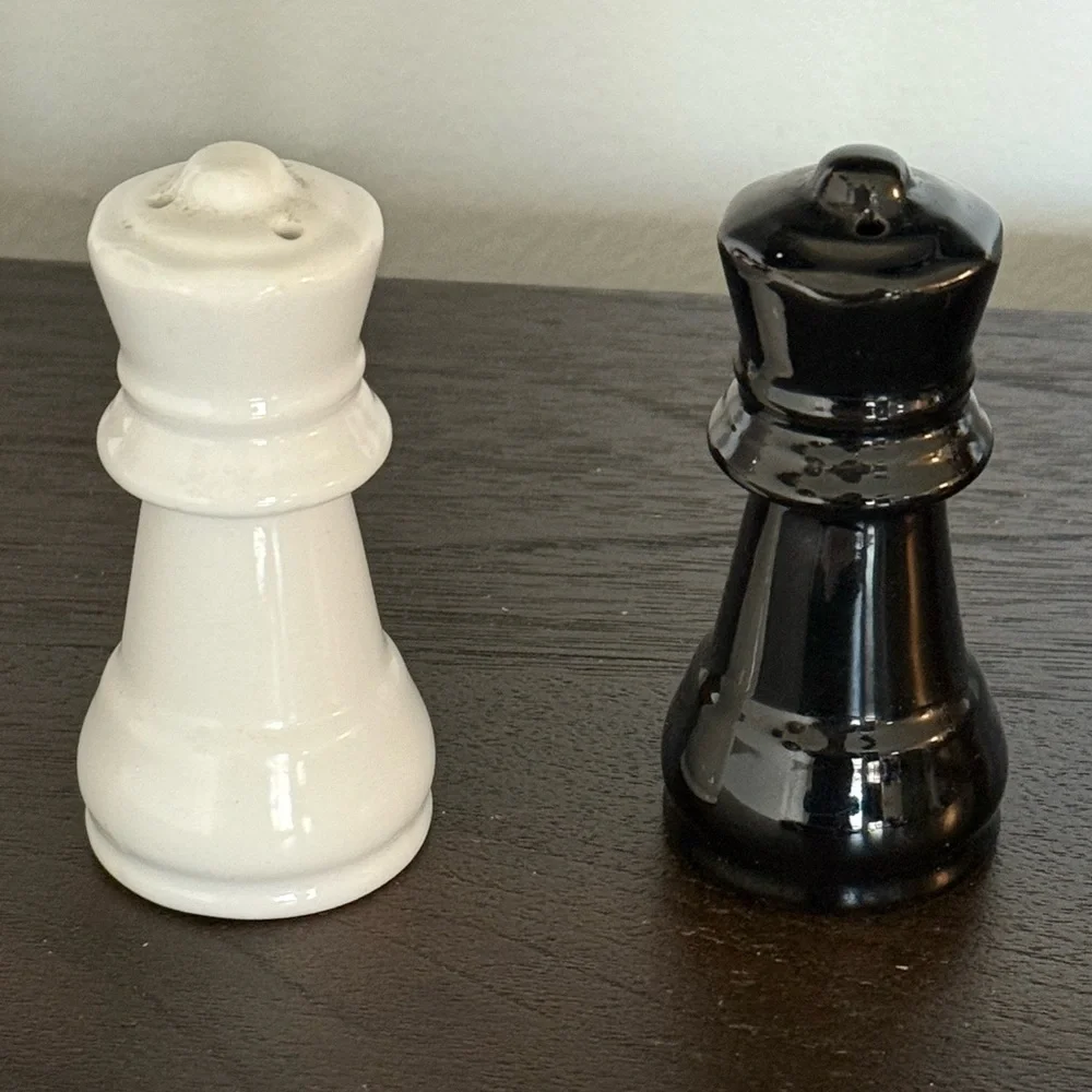 Vintage Pier 1 Ceramic Chess Pawn Salt and Pepper Shakers Set Black White